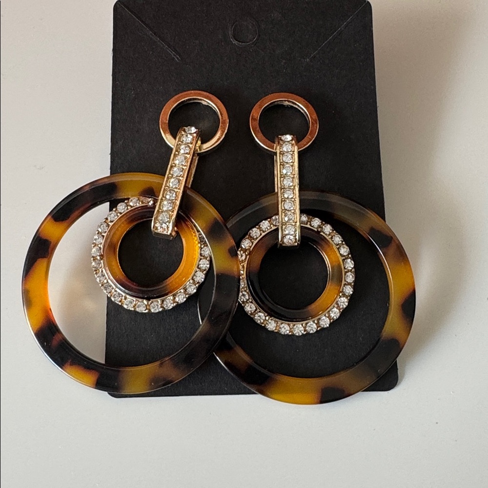 Tortoise Shell and Gold W/Rhinstone Earrings